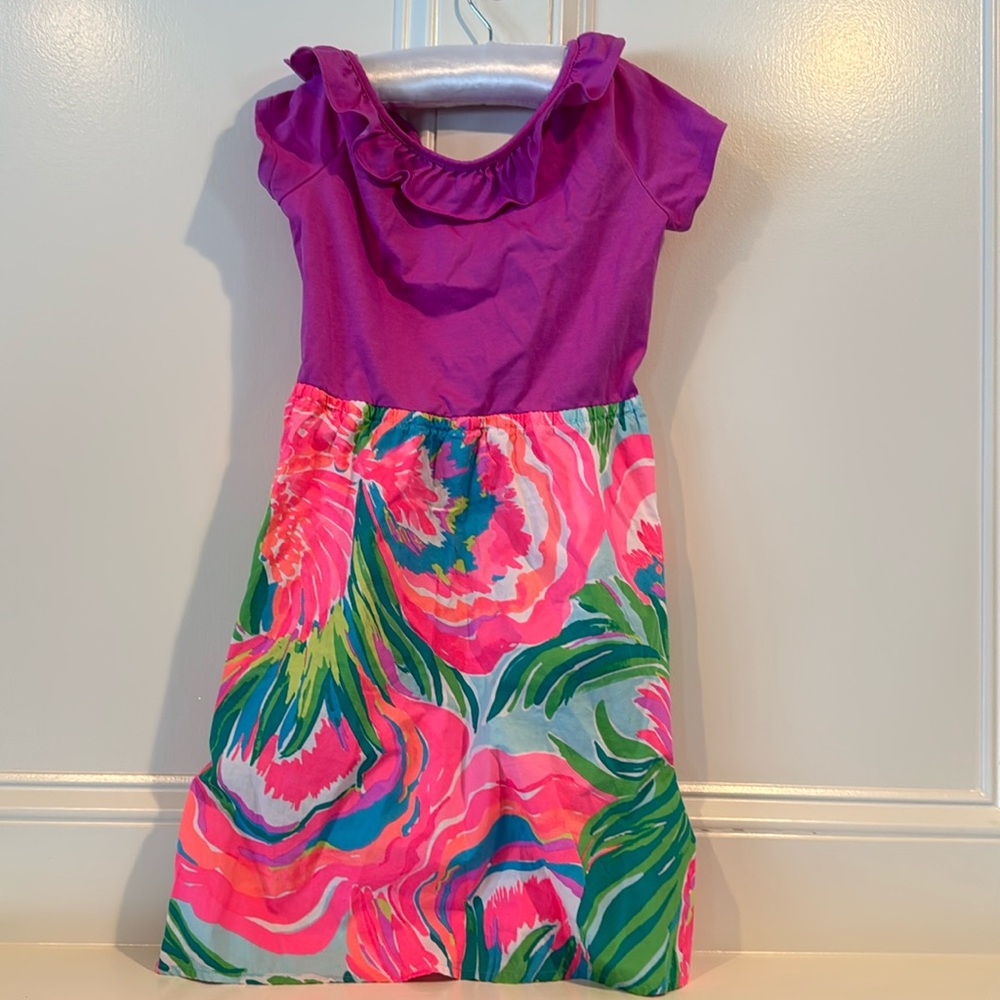 Lilly Pulitzer purple pink orange floral dress pockets. Size girls kids XL 12-14